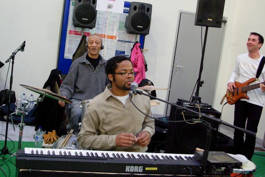 Evry Daily Photo - Concert Ebena Inauguration Gare Evry Centre 292.jpg